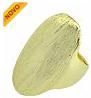 Anel largo folheado a ouro com acabamento lixado na parte fr